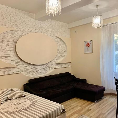 Apartament Splendide Studio Au Coeur Historique De Fréjus Zewnętrze zdjęcie