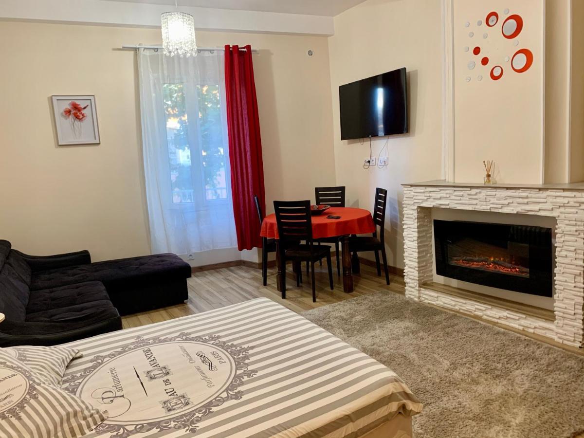 Apartament Splendide Studio Au Coeur Historique De Fréjus Zewnętrze zdjęcie
