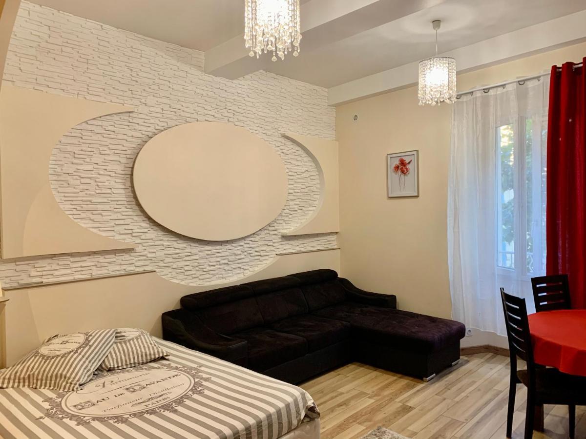 Apartament Splendide Studio Au Coeur Historique De Fréjus Zewnętrze zdjęcie