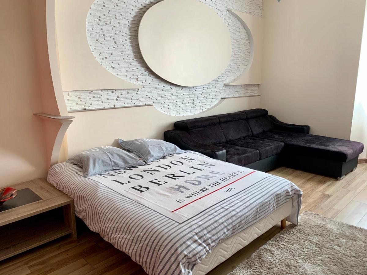 Apartament Splendide Studio Au Coeur Historique De Fréjus Zewnętrze zdjęcie